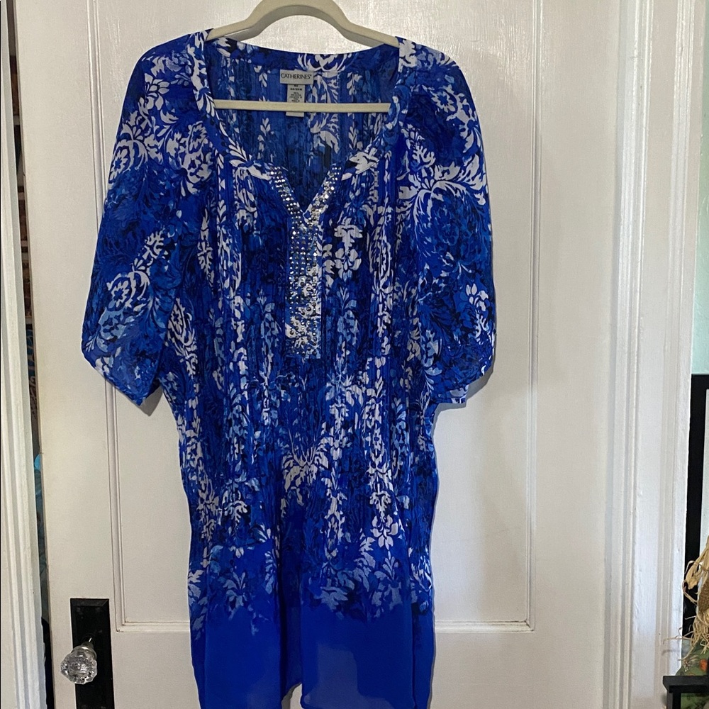 Catherines Blue and White Patterned Top
